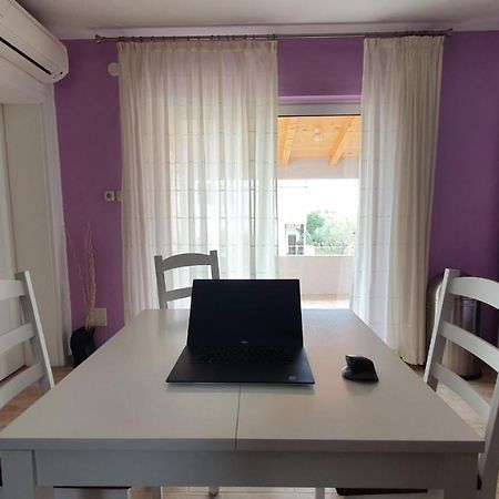 Holiday Home Dutch Σίμπενικ Εξωτερικό φωτογραφία
