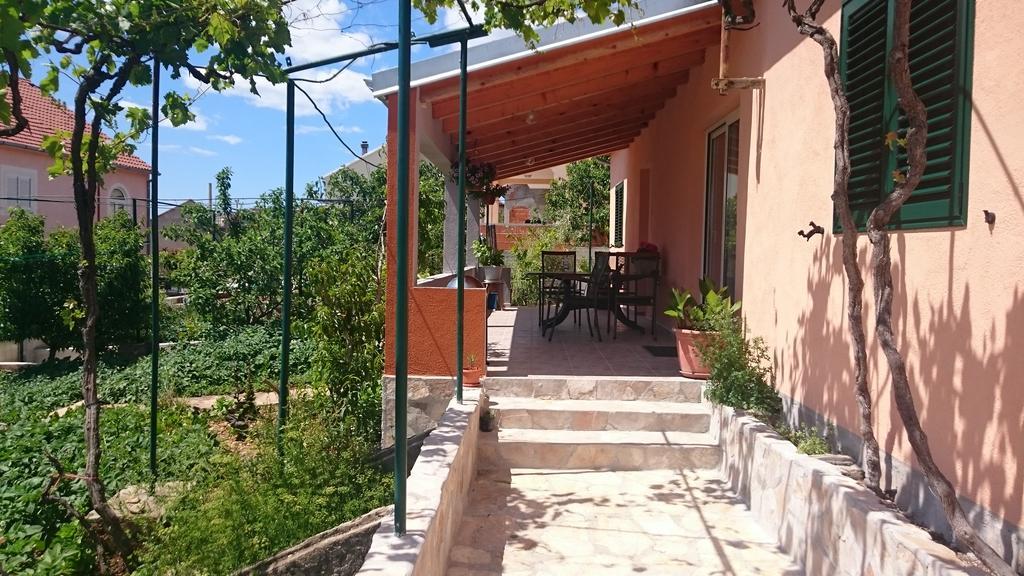 Holiday Home Dutch Σίμπενικ Εξωτερικό φωτογραφία